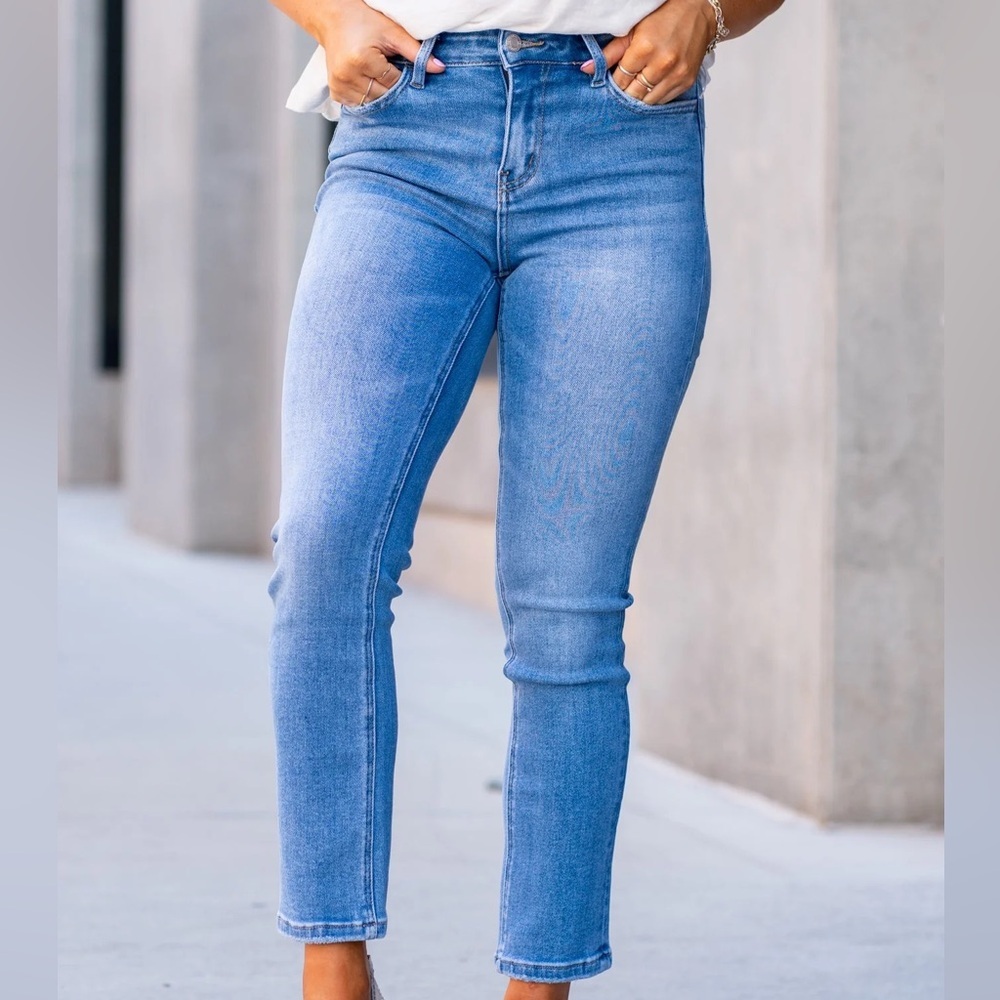 Vervet PERFECT FOR NOW JEANNE HIGH RISE CROPPED STRAIGHT LEG
